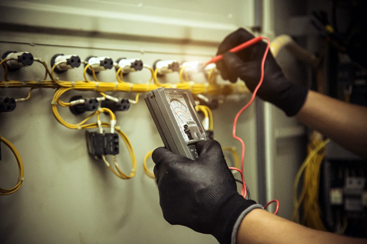 รอบการบำรุงรักษาหม้อแปลงไฟฟ้า รายเดือน รายปี ต้องตรวจเช็กอะไรบ้าง?